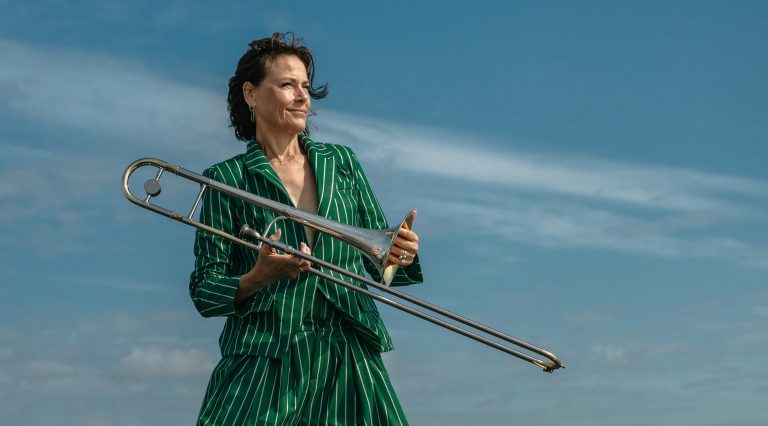 Lis Wessberg & Veronika Rud – In The Wake of Blue