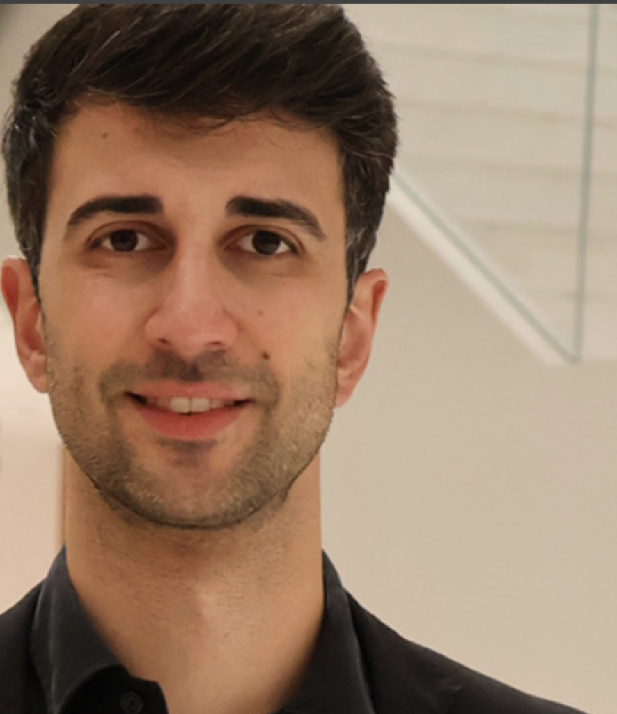 Photo of trombonist Alejandro Cantos